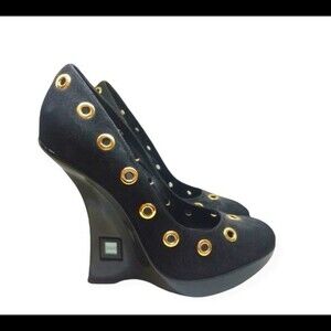 Ruthie Davis wedge heel SZ 5.5 Never Worn!